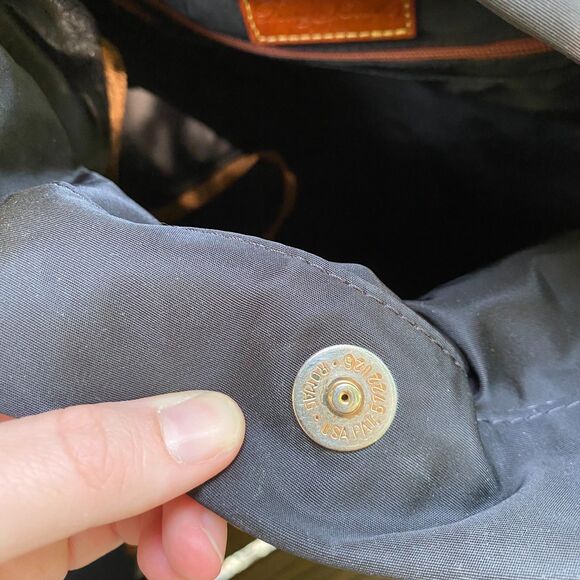 Dooney & Bourke Large Nylon Shoulder Bag Color Black - Picture 12 of 15